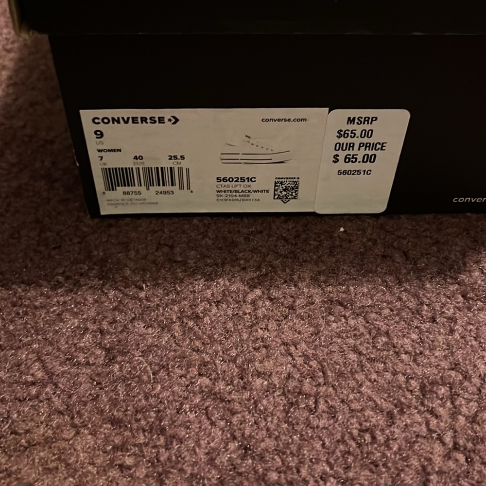 Converse - Picture 3 of 3